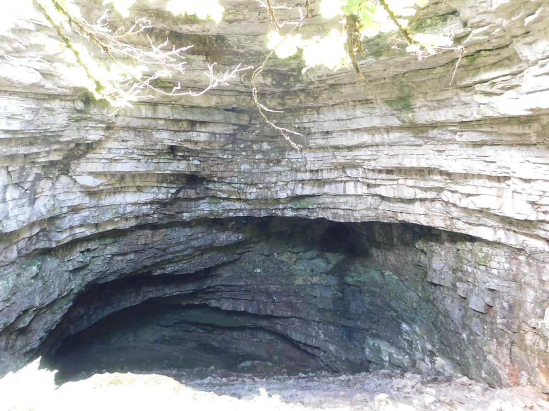 Sedimenti iznad ulaza